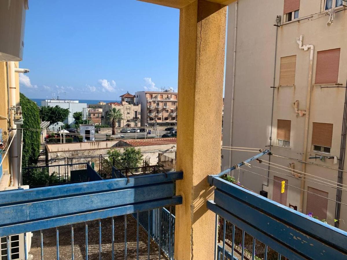 Soletta'S House Apartments Cefalu' ภายนอก รูปภาพ